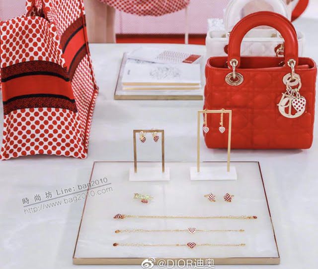 Dior飾品 迪奧經典熱銷款草莓手鏈 白色波點手鏈  zgd1173